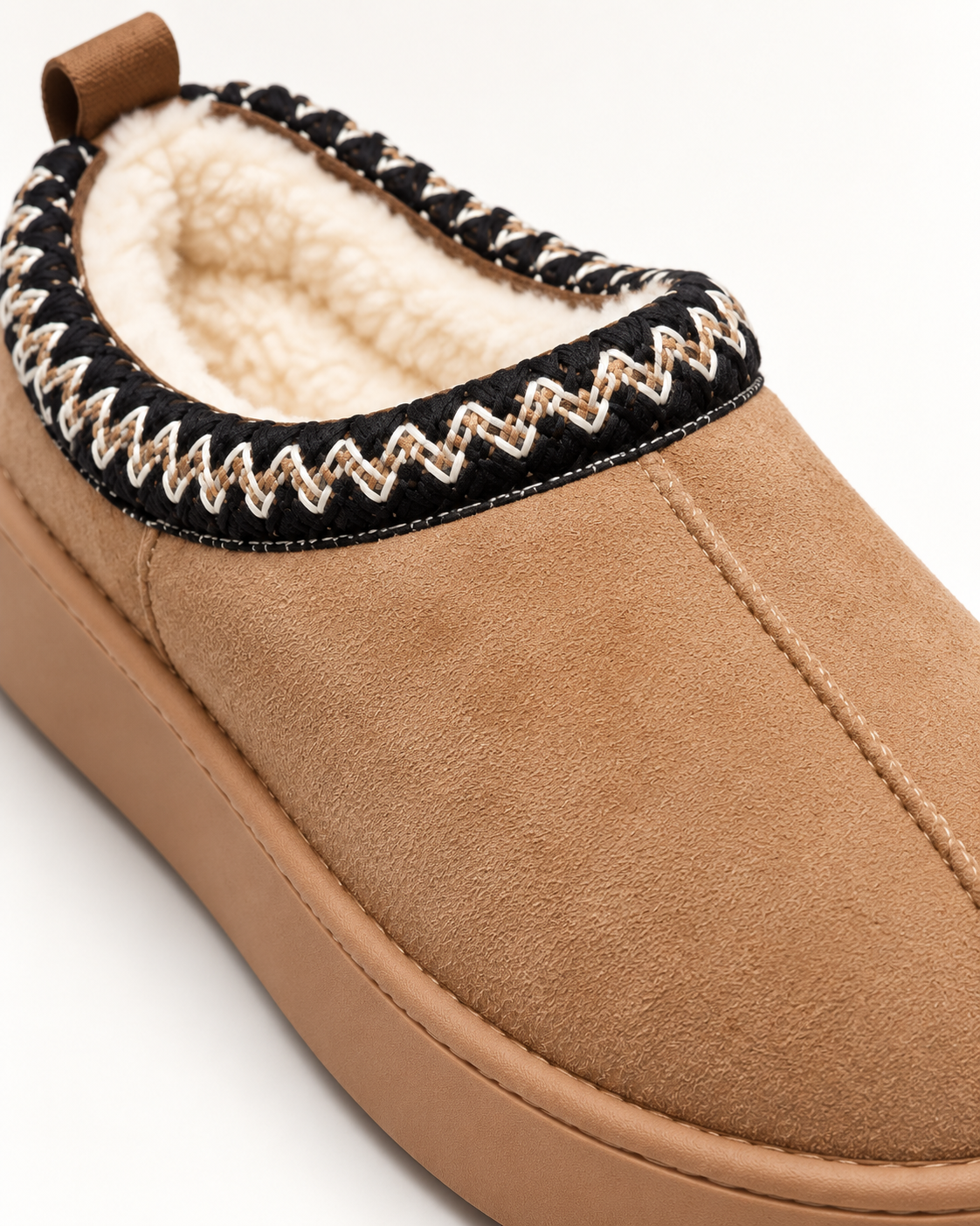 910005 - $115 Pantufla Ugg